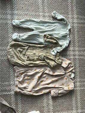 3 Baby Sleepers - goumi and parade organics. Neutral Greens & Cream. 0-3 mo